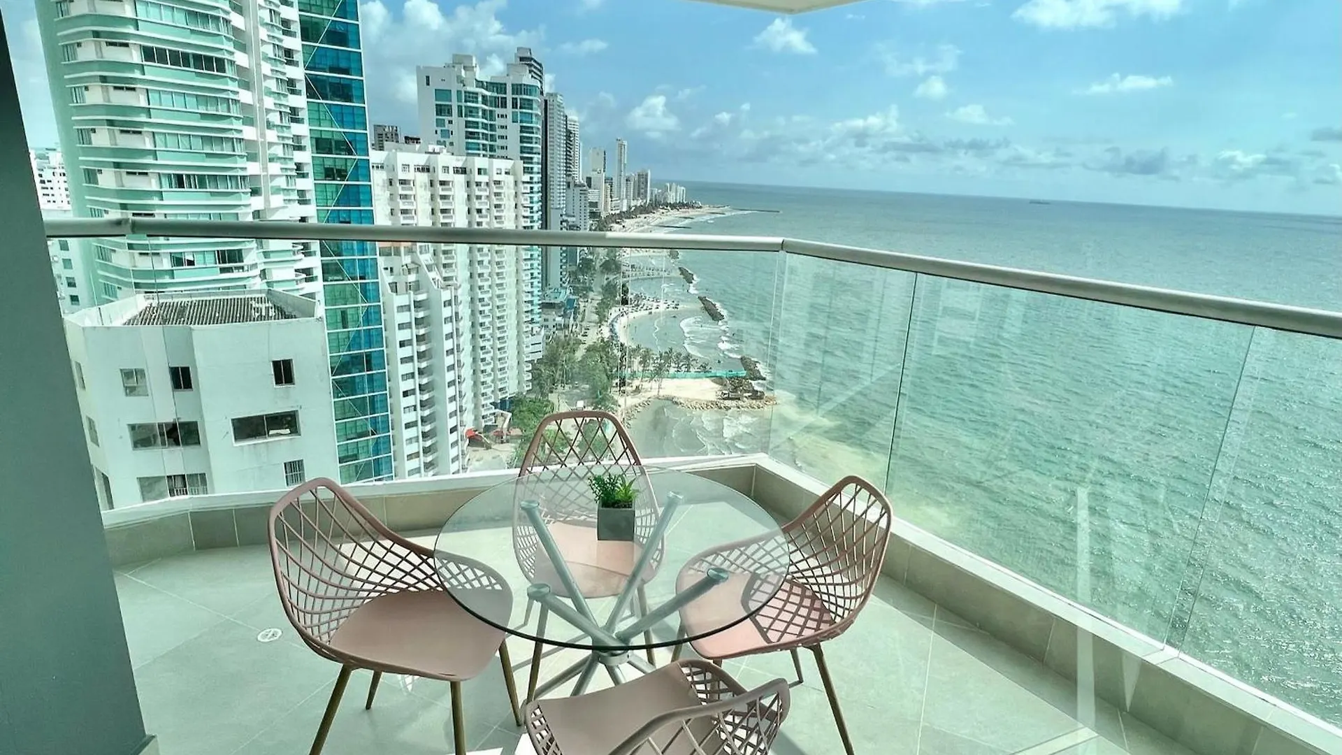 U-Go Edificio Murano Elite Bocagrande Frente Al Mar Cartagena アパート